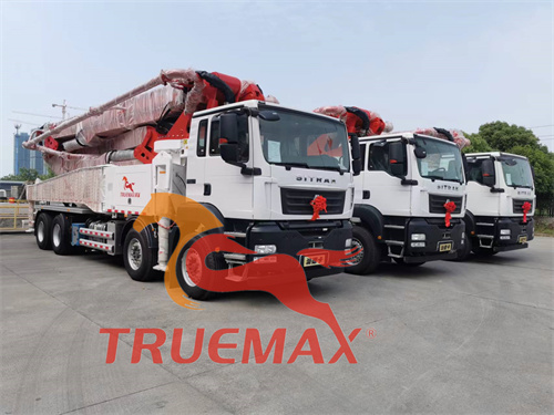 混凝土泵車(chē).jpg 混凝土泵車(chē).jpg