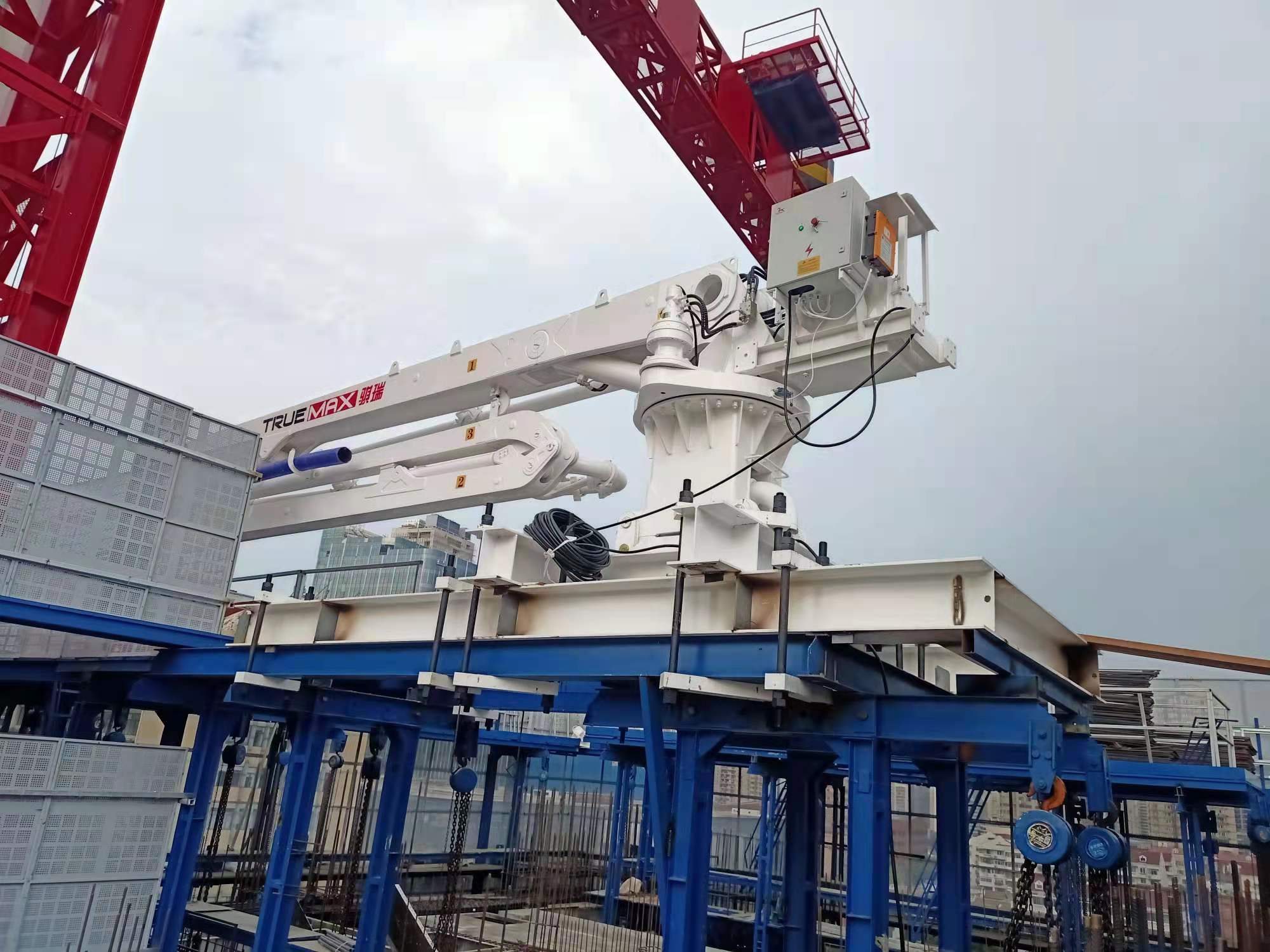 爬模布料機 爬模布料機